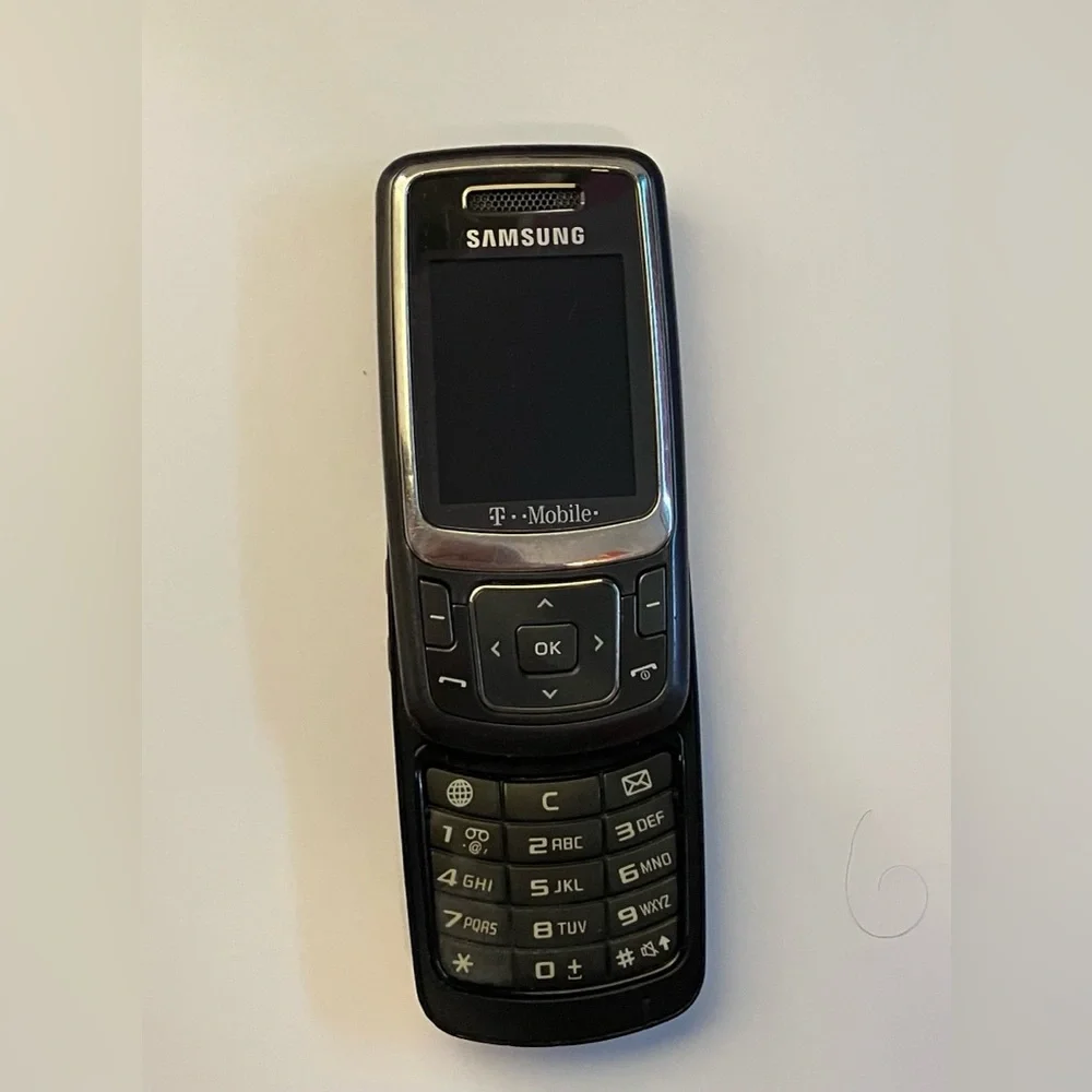 Samsung Silver and Black Cell Phone